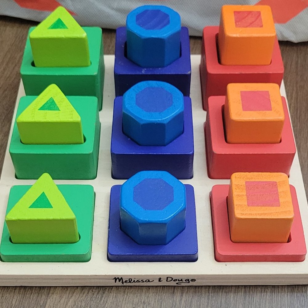 Melissa and Doug Shape Sequence Sorting Set